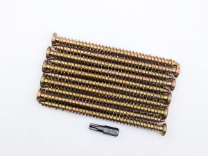 Concrete screws and bits